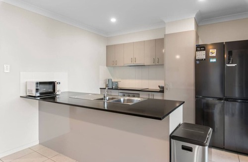 Park Ridge House | 4BR Family Retreat | AC Throughout & Spacious