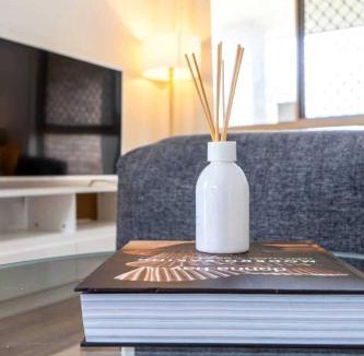Redbank Plains House | 4BR Simple and Comfy Family Home between BNE and Ipswich