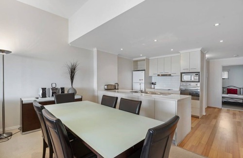 Encounter Bay Apartment | 5/2 Solway Cres - Quality Top Floor Apartment overlooking the Bay