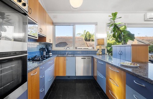 Beaumaris Apartment | 5-Bed Haven with Pool Minutes From Beaches