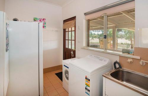 Abbey House | 5 Bedroom 5 Bathroom Kinvarra Park Lodge