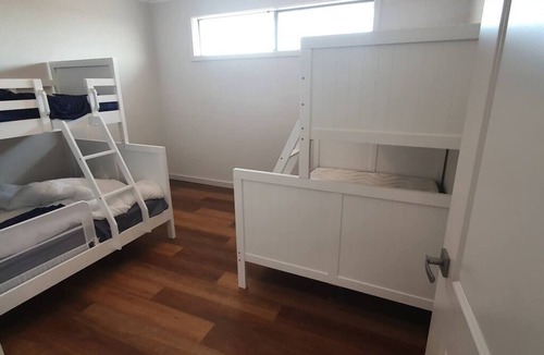 Wallaroo House | 5 bedroom home on the marina with private pontoon