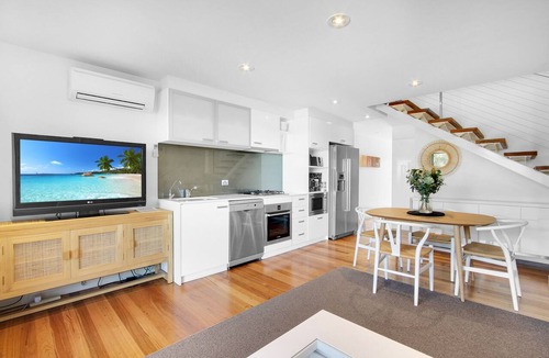 Metung Apartment | 5 Knots Metung