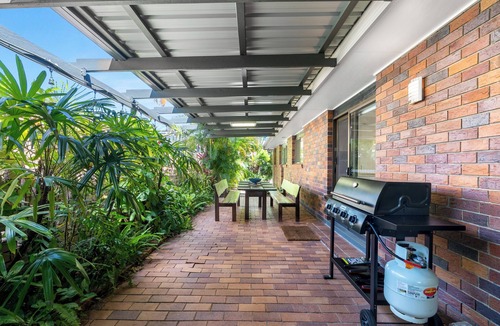 Woorim House | 5 minutes to Woorim Beach - Garden of Eden!