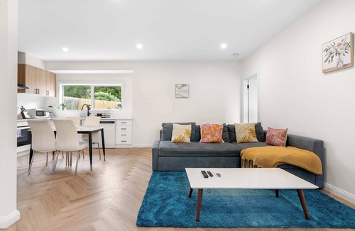 Box Hill North House | 5-Star Elegant Luxury Home | Box Hill