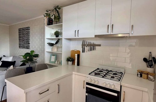 Maylands Apartment | 508 Light and Delightful 1BR Balcony-Parkng-Pool