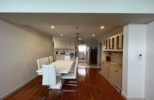 Muloowurtie House | 50M Walk to the beach! Great quick getaway from The City