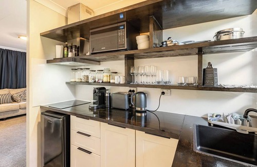 Urangan Apartment | 549 Apartments