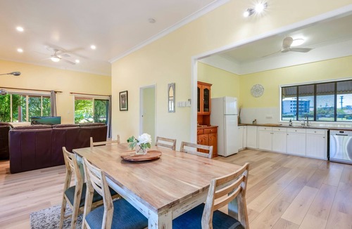 Bargara House | 55 Holland Street Bargara