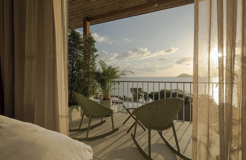 Haad Pleayleam House | 5BR SeaView Haven–Steps to Sand - Lonely Beach Luxury Villas