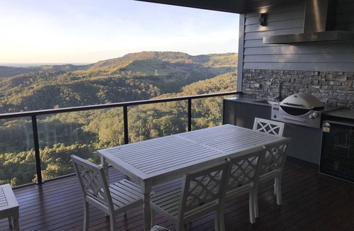 Balmoral Ridge House | 629 Balmoral Ridge - secluded hideaway with spectacular views