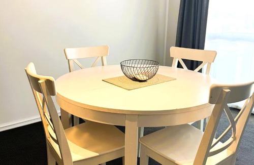 East Perth Apartment | 64 Sweeping Views EastPerth 2BR PoolPkg