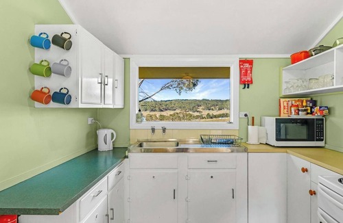 Bendemeer Cottage | 687, Watsons Ck Rd Bendemeer.