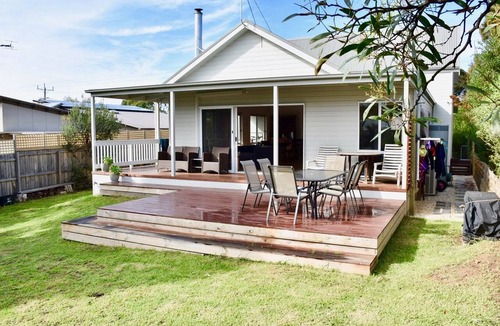 Anglesea House | 7 Parker - Nestled in the heart of Anglesea.
