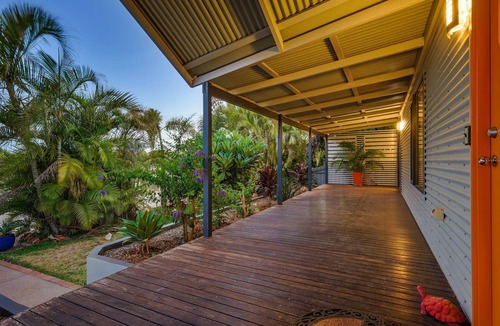 Exmouth House | 7 Skipjack Circle - Central Location