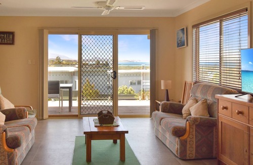 Bermagui House | 81 Murrah St, 'Coosheen '