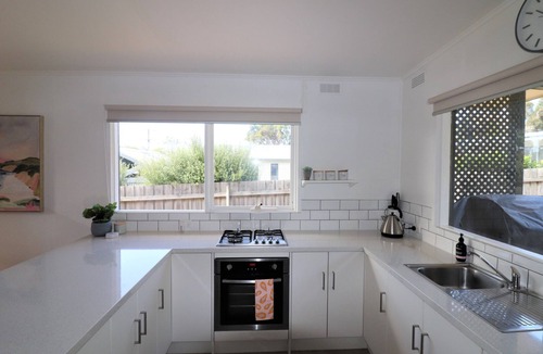 Mallacoota House | 9 Bastion Point Road