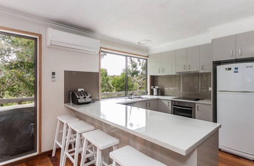 Anglesea House | 9 Ingram Road