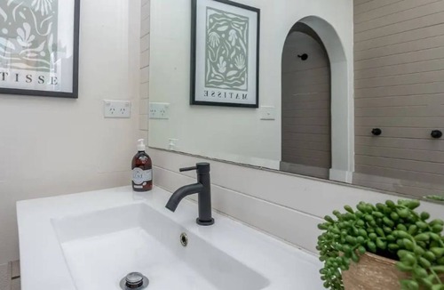 Albert Park House | A+ Albert Park. Brilliant Bayside Home. Sleeps 4.