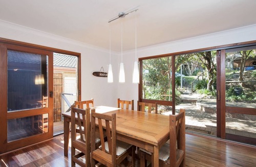 Shoal Bay House | A beautiful beach home in Shoal Bay!