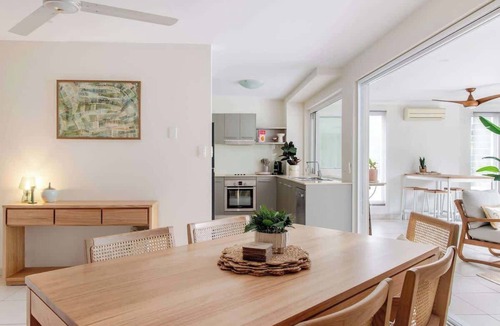 Cairns North Apartment | A Calm City Base | Cairns CBD