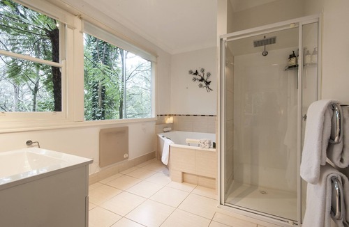 Olinda Cottage | A Cottage in the Forest