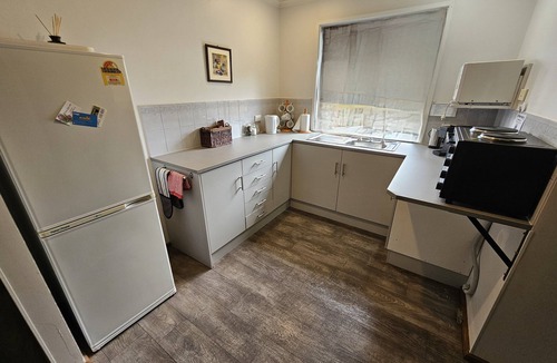Lyndoch Bed & Breakfast | A cottage with everything you need - Sleeps up to 4 - Pet Friendly