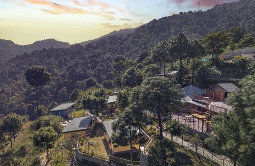 Kasauli Hotel | A Kasauli Ggaon by Echor