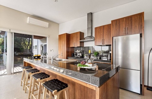 Gnarabup House | A La Plage | Ocean View Luxury | Family Friendly