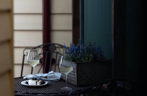 Beechworth House | A Nod To Ned. A Tiny Pause, Tenderly Kept.