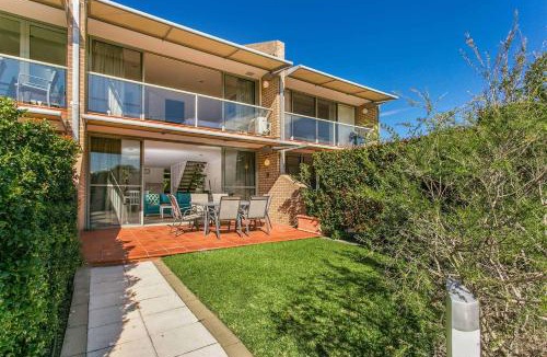 Byron Bay Apartment | A Perfect Stay - 2 James Cook Apartments