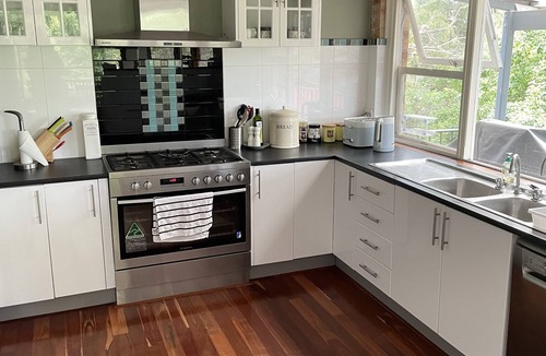 Denmark House | A quiet comfortable space in the trees close to all the attractions of Denmark