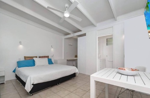 Nelly Bay Resort | A Tropical Hideaway Magnetic Island Villa | Resort