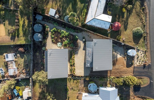 Alonnah House | A unique, luxurious, eco-friendly hempcrete home on Bruny Island. Pet friendly!