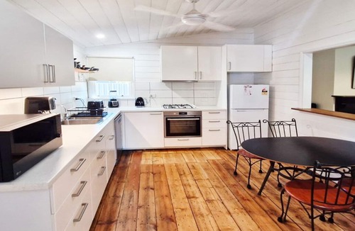 Castlemaine Cottage | A Warm & Charming Retreat
