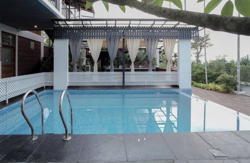 Muttil South Villa | Aambalvilla