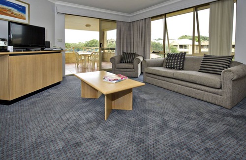 Broadwater Hotel | Abbey Beach Resort