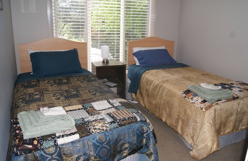 Yarra Glen House | Above the Mist Dexters. Spacious comfortable home on 12 acres.