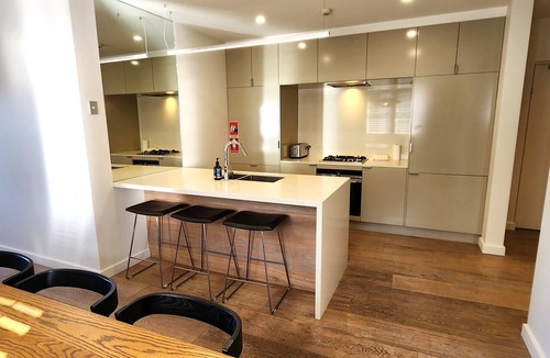 Elizabeth Bay Apartment | Absolute Waterfront with Oversized Private Terrace - 3 bedrooms