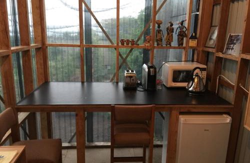 Connellys Marsh Apartment | Absolute waterfront with a secret garden