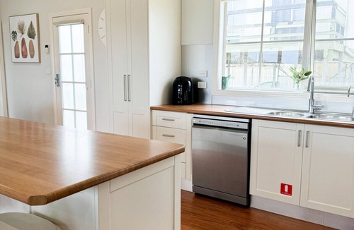 Kilcunda House | Accessible Coastal Sanctuary – Pet Friendly, 50m Beach Pets Welcome