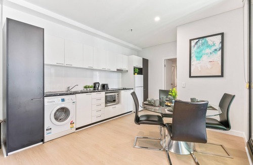 Adelaide Central Business District Apartment | Adelaide City Lights Apt | 2BR + Parking + Cinema