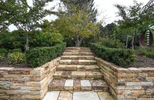 Summertown Villa | Adelaide Hills luxe-cottage with spectacular vineyard views