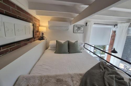 Adelaide Apartment | Adelaide Hills Retreat at Mt George