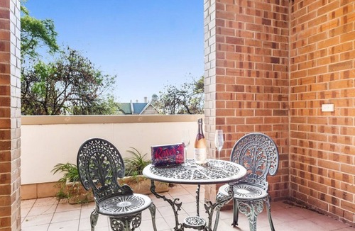 North Adelaide House | Adelaide Style Accommodation - CLOSE TO CITY - 3Bdrm - In elite North Adelaide