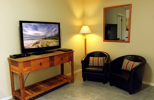 Rosebud Hotel | Admiral Motor Inn