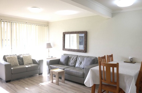 Merimbula Apartment | Admirals Lodge: Unit 4: Pet friendly (No yard)