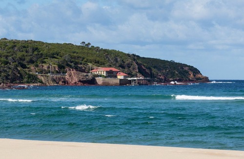 Merimbula Apartment | Admirals Lodge: Unit 5: Pet friendly (No yard)