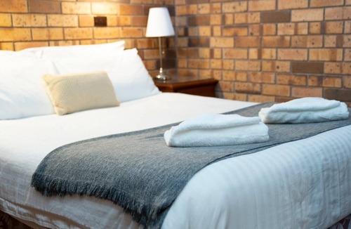 Bethany House | Adorable Lodge 1 AT Blickinstal Retreat