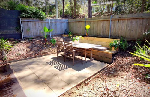 Doonan Cabin | Adorable tiny house/cabin with private courtyard.